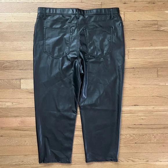 Abercrombie Vegan Leather Pants 18 / 34 Ultra High Rise Straight Leg Black - Picture 3 of 6
